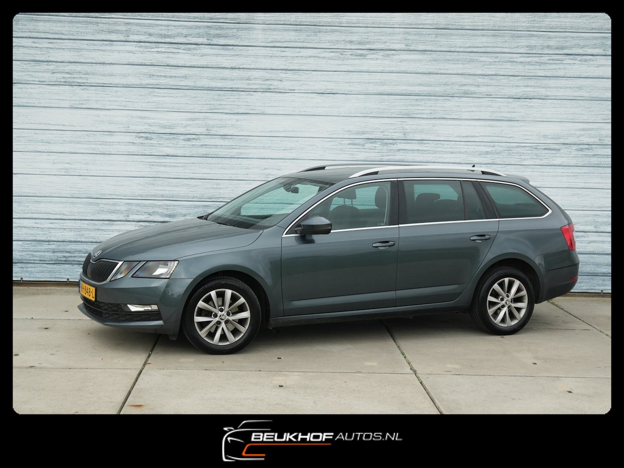 Skoda Octavia Combi - 1.0 TSI Ambition Business Cam Nav Trekhaak - AutoWereld.nl