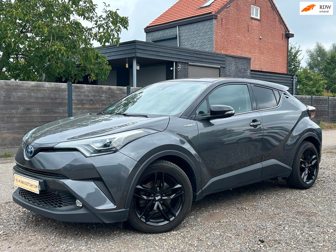 Toyota C-HR - 2018 AUTOMAAT 1.8 Hybrid Bi-Tone - AutoWereld.nl