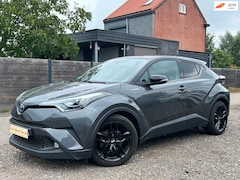 Toyota C-HR - 2018 AUTOMAAT 1.8 Hybrid Bi-Tone