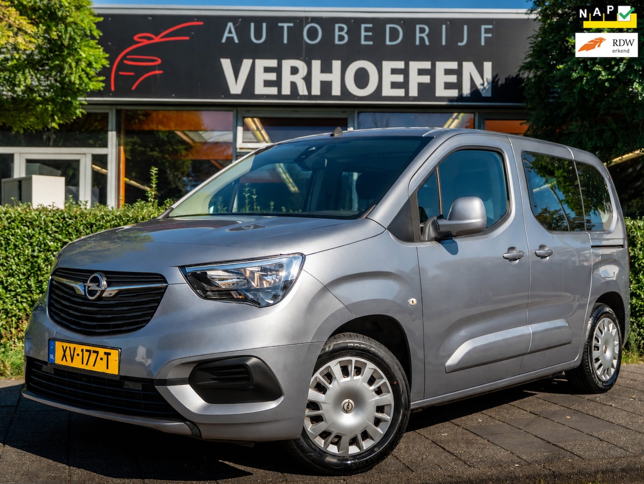 Opel Combo Tour - 1.2 Turbo L1H1 Edition | 5 ZITS | LANE ASSIST | ORG NL | CRUISE / CLIMATE CONTR ! - AutoWereld.nl