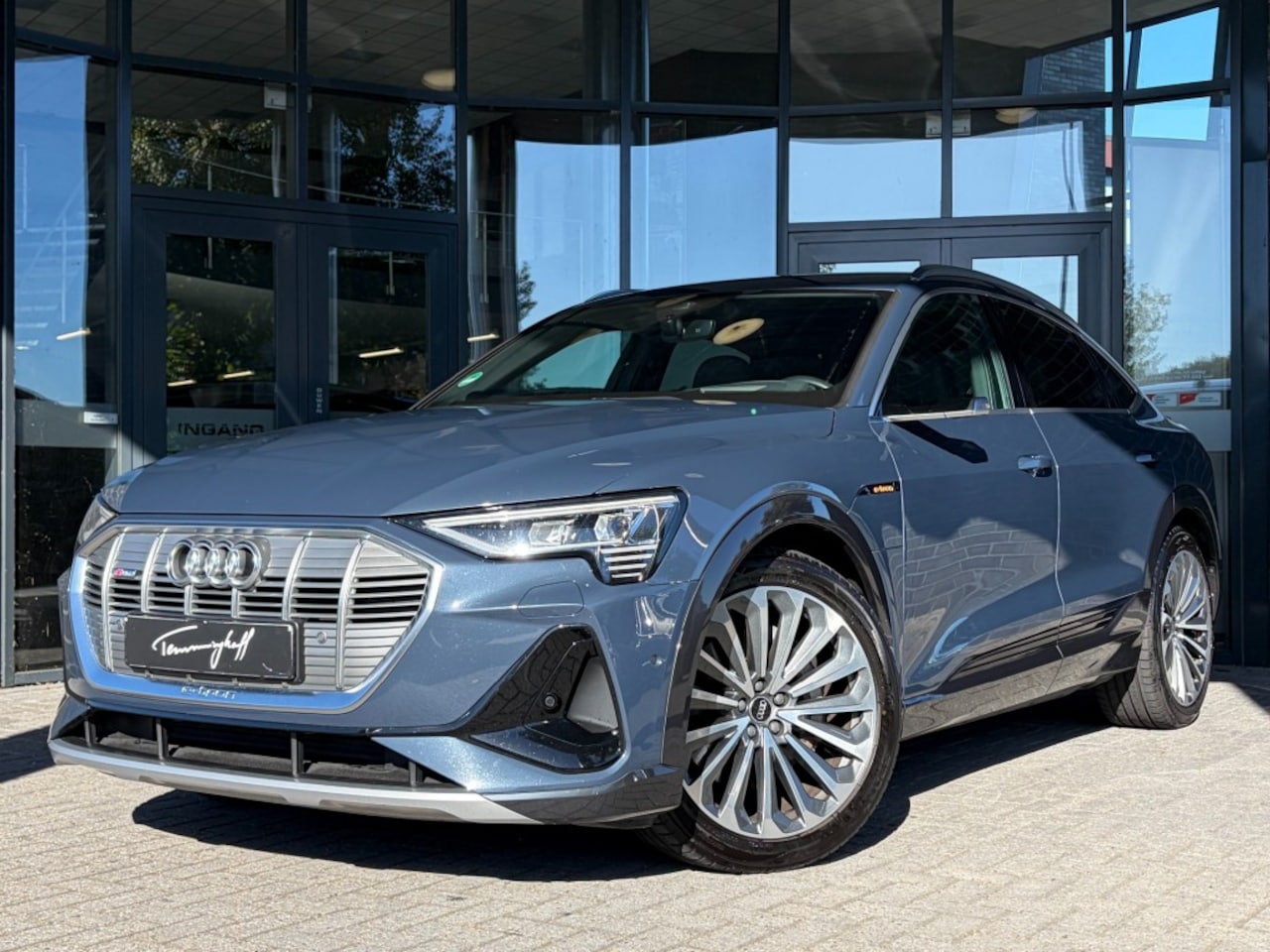 Audi e-tron Sportback - 55 QUATTRO S-LINE - TREKHAAK - 21 INCH - AutoWereld.nl