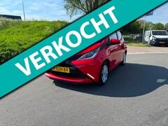 Toyota Aygo - 1.0 VVT-i x-play Navi, Camera, tel