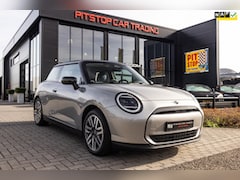 MINI 3-Deurs - Cooper E Classic S 40.7 kWh, NL Auto, Stuurverwarming, SOH 96%, LED