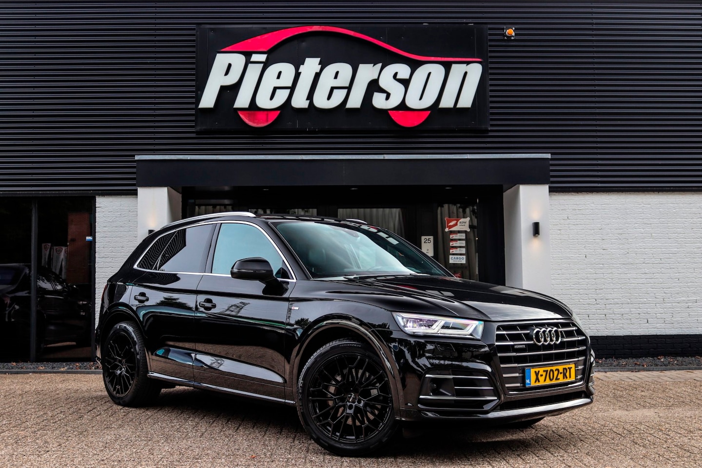 Audi Q5 - 55 TFSI e Quattro Competition S-Line LUCHTVERING - AutoWereld.nl