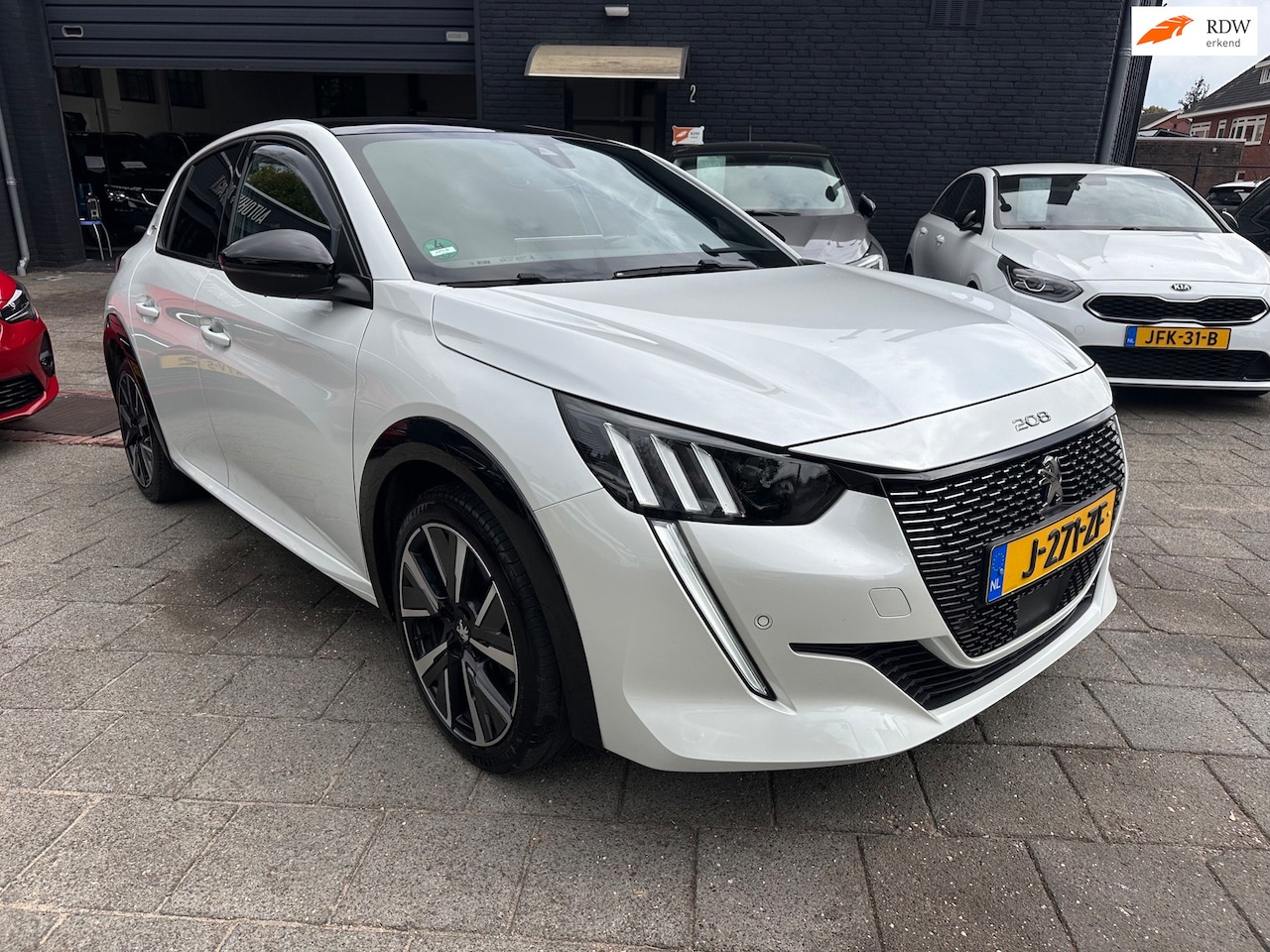 Peugeot 208 - 1.2 PureTech GT-Line|101pk|Navi - AutoWereld.nl
