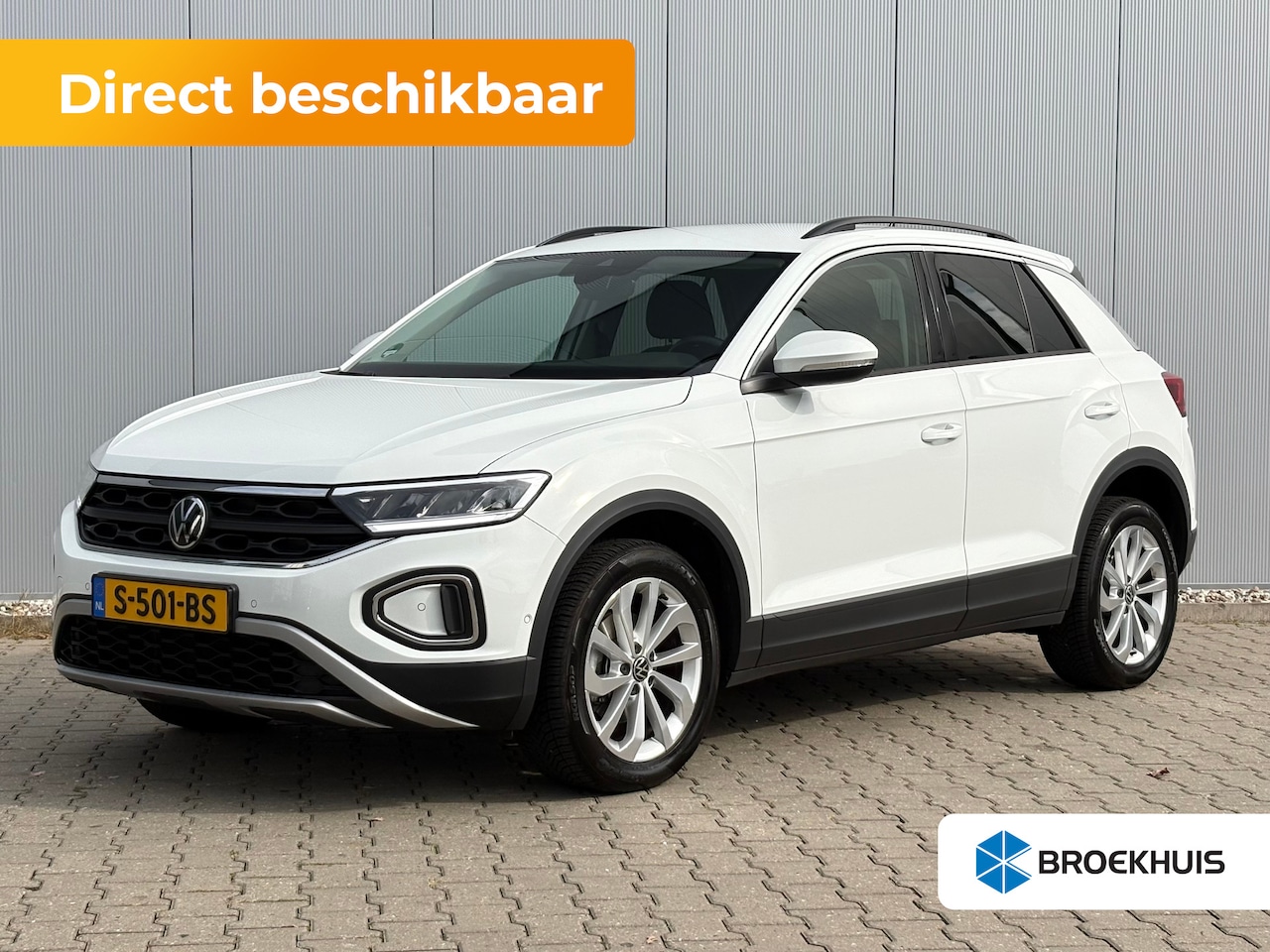 Volkswagen T-Roc - Apple Carplay/Android Auto | Trekhaak geremd 1300 kg | All-season banden | Airco | Cruise - AutoWereld.nl