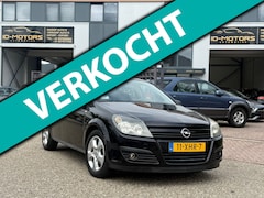 Opel Astra - 1.6 Essentia SPORT airco Luxe uitvoering