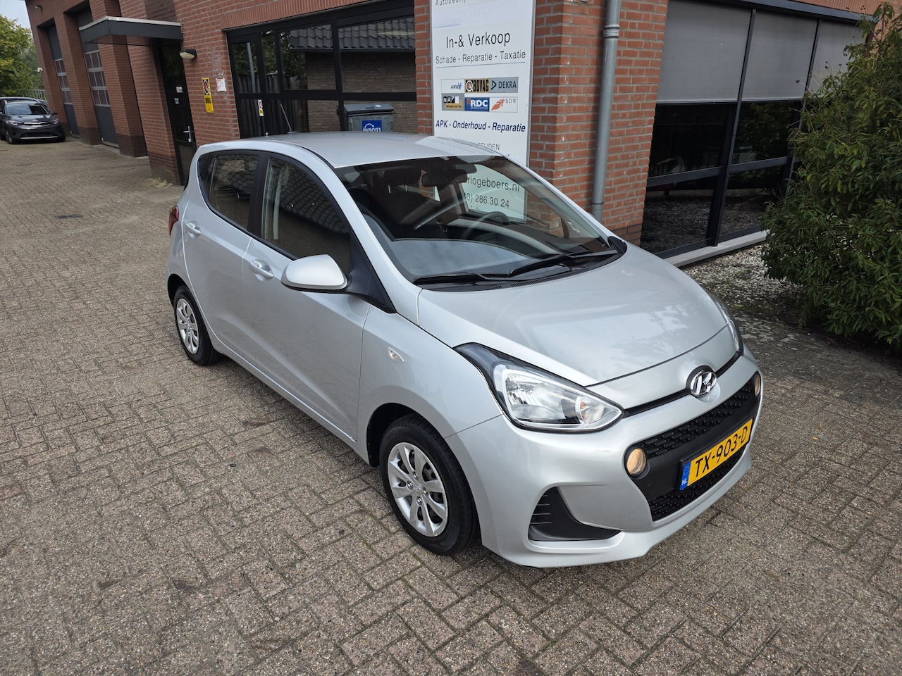 Hyundai i10 - 1.0i Comfort | Navigatie | Cruise | - AutoWereld.nl