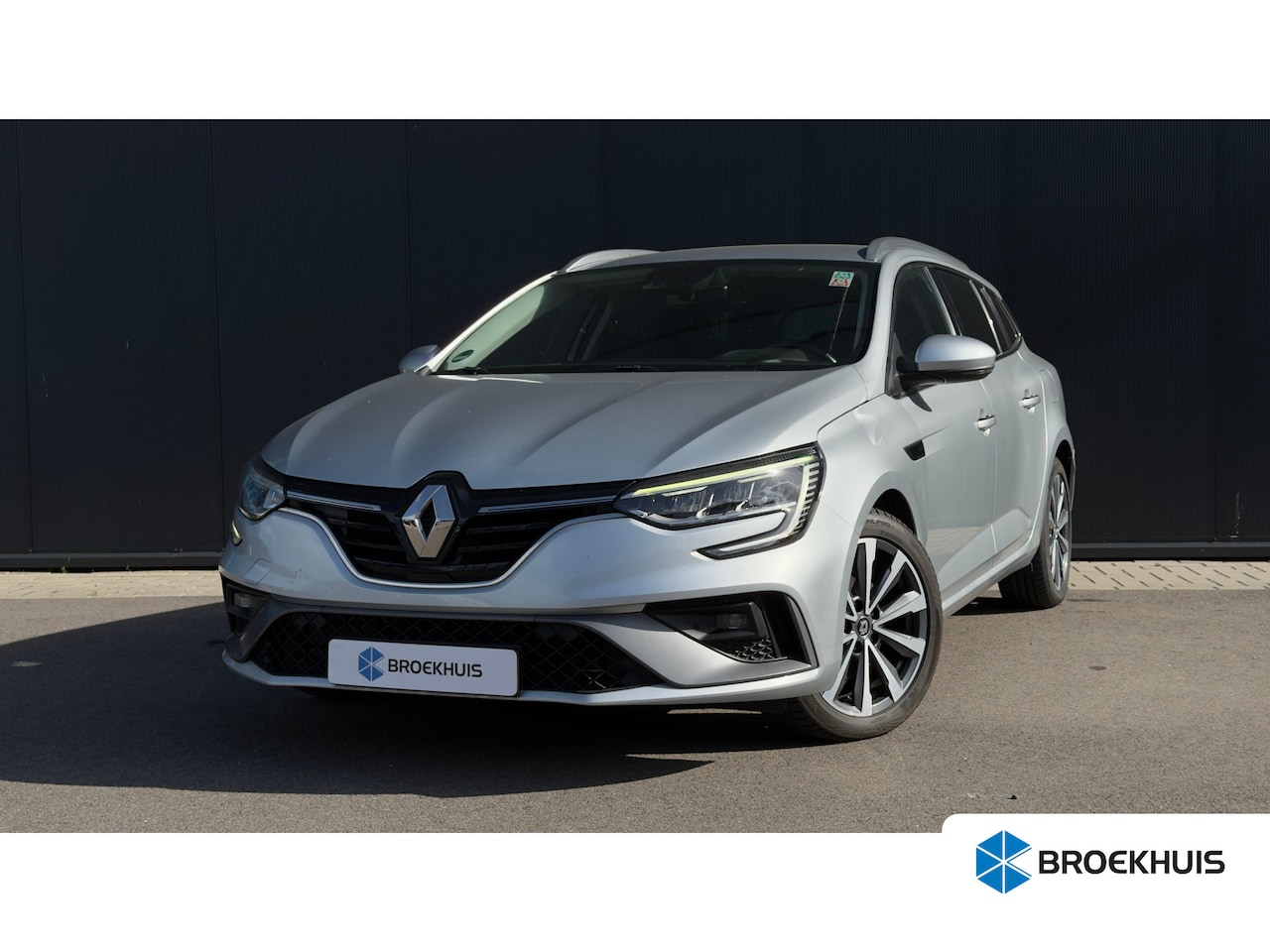 Renault Mégane E-Tech - Estate 160pk 1.6 Plug-In Hybrid 160 R.S. Line | Achteruitrijcamera | Cruise Control | Navi - AutoWereld.nl