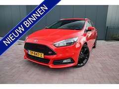 Ford Focus Wagon - 2.0 ST Mountune Leder Navigatie Camera Sony Mountune Tuning