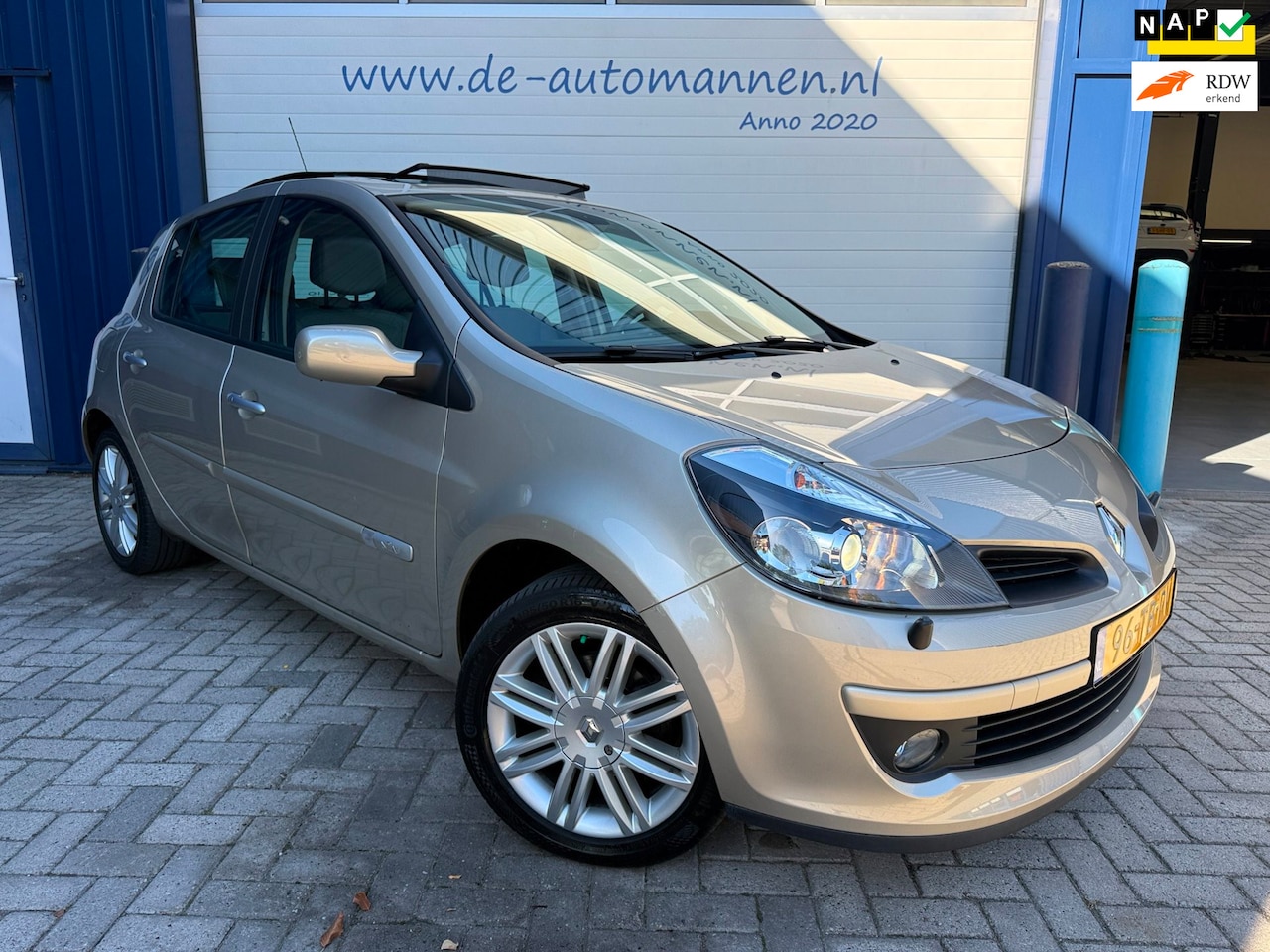 Renault Clio - 1.6-16V Initiale AUTOMAAT 5-drs / LEER / DAK / CRUISE / orig 57.497 km! - AutoWereld.nl