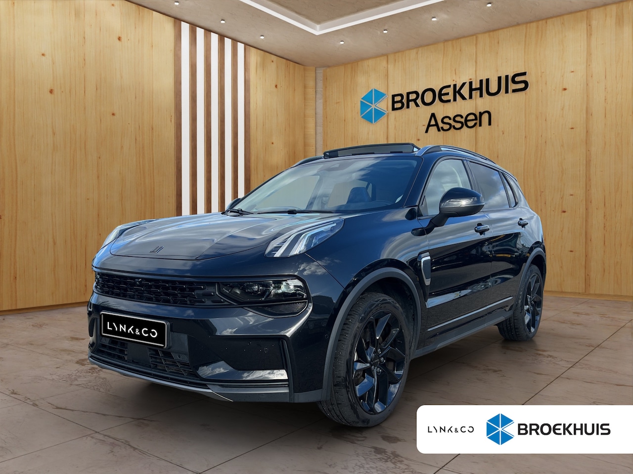 Lynk & Co 01 - 1.5 | Trekhaak | 360 Camera | Stoelverwarming | Panoramadak | Keyless Start / Entry | - AutoWereld.nl