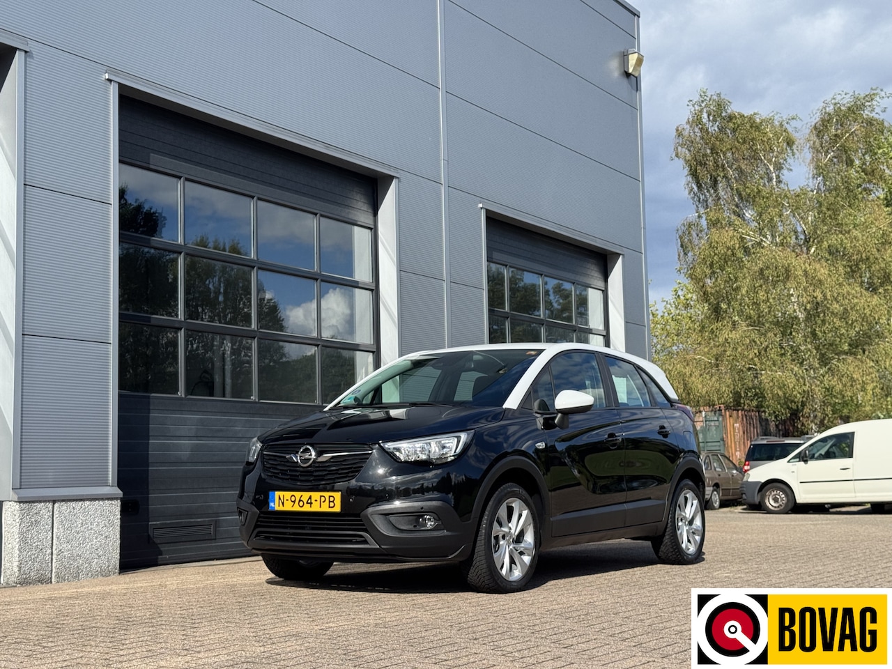Opel Crossland X - 1.2 Turbo Innovation Rijklaarprijs incl 12 maanden BOVAG-garantie | Trekhaak | Stoelverwar - AutoWereld.nl