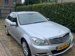 Mercedes-Benz C-klasse - 180 Cruise control, Navigatiesysteem, Airconditioning / Climate control, Parkeersensoren en li