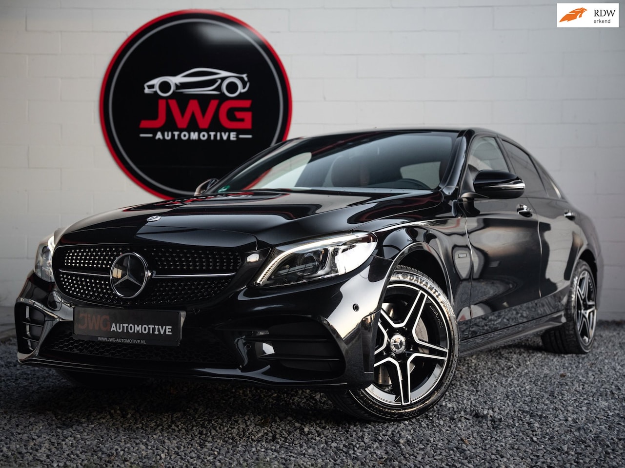 Mercedes-Benz C-klasse - 300 e 4MATIC AMG Line Burmester/Led/Leer/Carplay - AutoWereld.nl