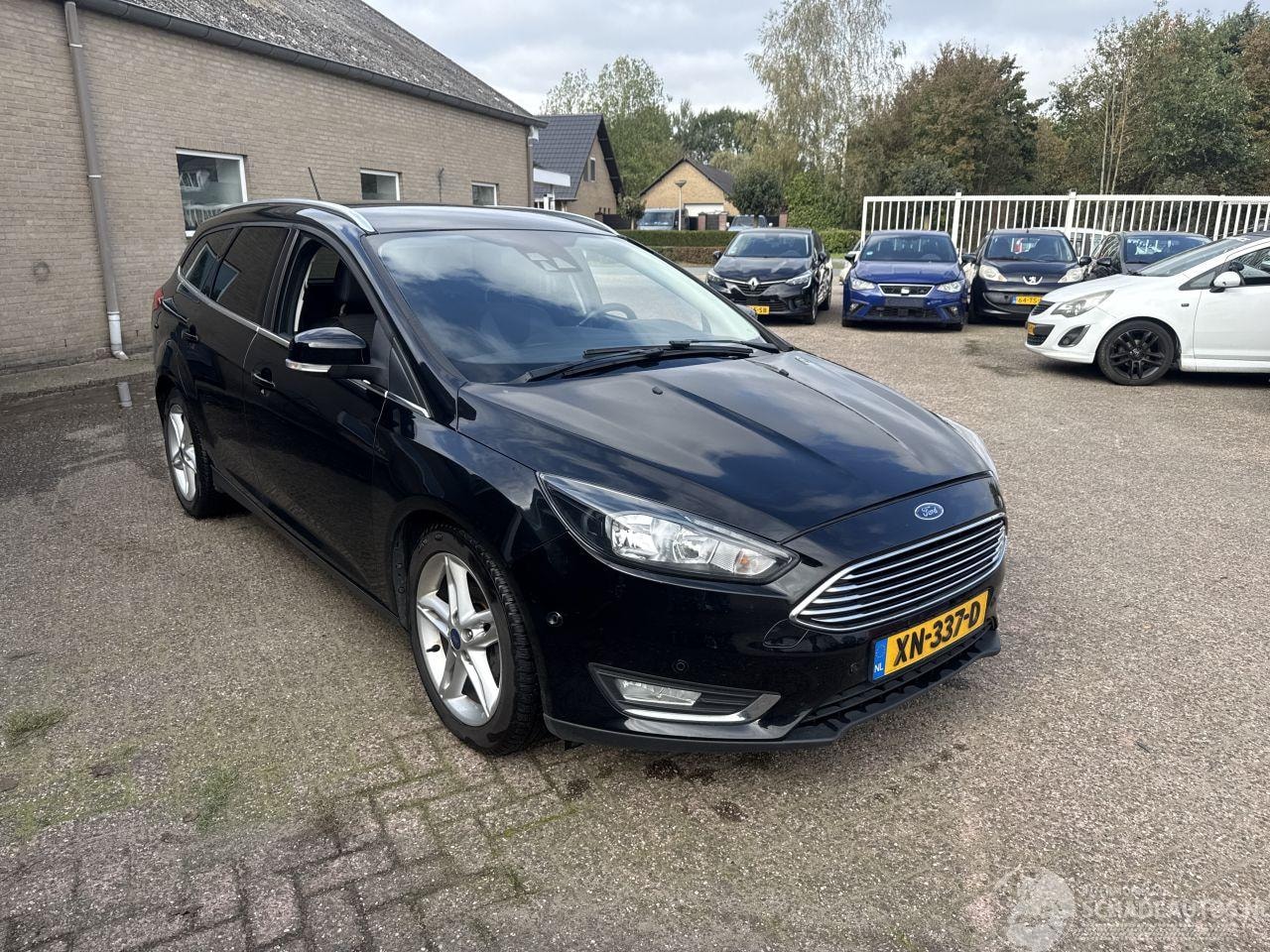 Ford Focus - 1.0 Titanium REST BPM €300,-!!! - AutoWereld.nl