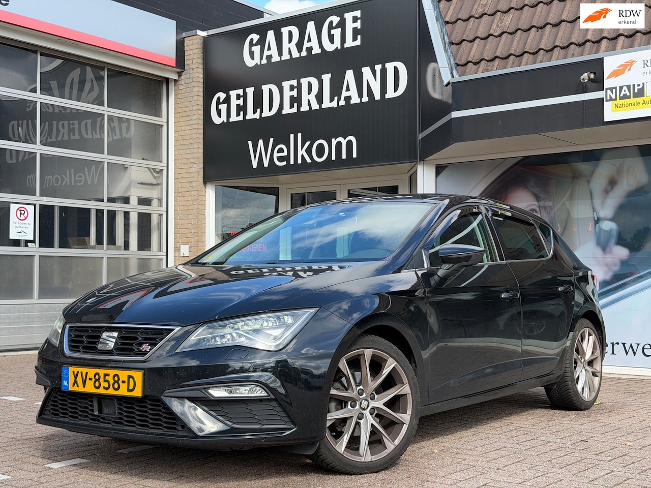 SEAT Leon - 2.0 TDI FR Business Intense | VIRTUAL-COCKPIT | TREKHAAK | NAVI | APPLE/ANDROID | ACC | AU - AutoWereld.nl