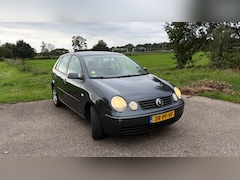 Volkswagen Polo - 1.4-16V Athene