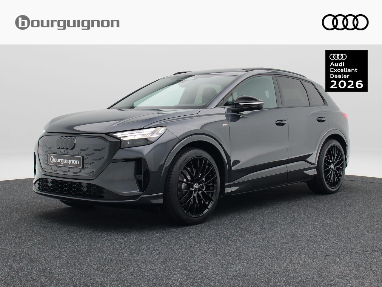Audi Q4 e-tron - S edition 45 | 82 kWh | 286 PK | 21 inch velgen | Privacyglas | Trekhaak | Panoramadak | Z - AutoWereld.nl