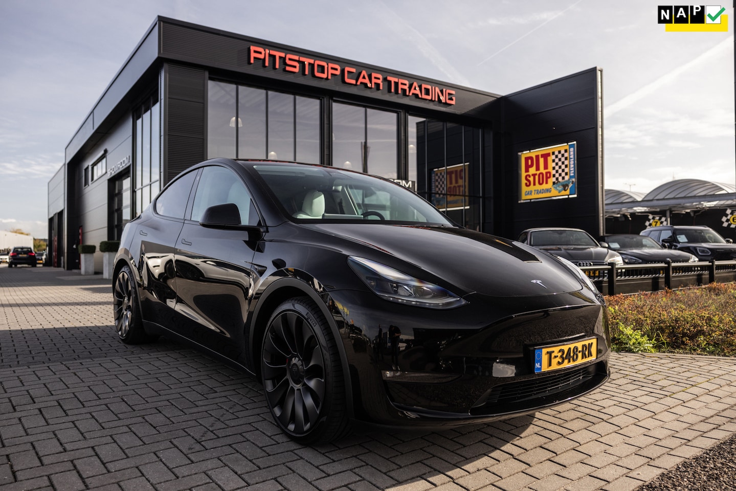 Tesla Model Y - Performance AWD 75 kWh, 462 PK, NL auto, Trekhaak, 1e eigenaar! - AutoWereld.nl