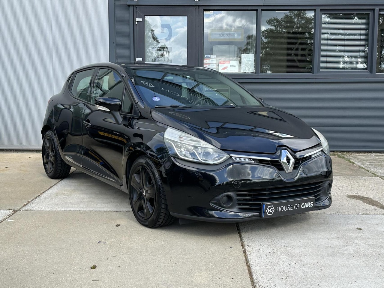 Renault Clio - 1.2 16V Collection 5-Deurs Airco Cruise Navi - AutoWereld.nl
