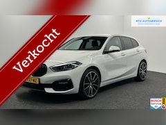 BMW 1-serie - 118i Essential High Executve ECC LM CRUISE NAVI