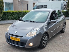 Renault Clio - 1.5 dCi Collection apk 13-09-2027