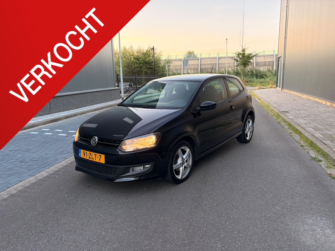 Volkswagen Polo - 1.2 TSI Comfortline Automaat| Airco| Cruise - AutoWereld.nl