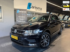 Volkswagen Tiguan - 1.4 TSI Connected Series Pano|Navi|Trekhaak
