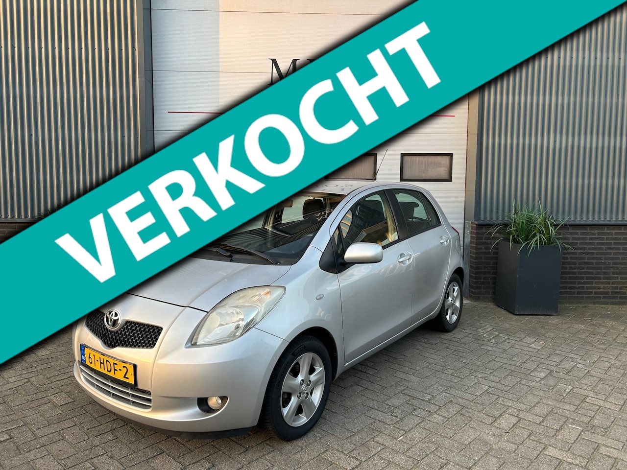 Toyota Yaris - 1.3 VVT-i Luna 1.3 VVTi Luna - AutoWereld.nl