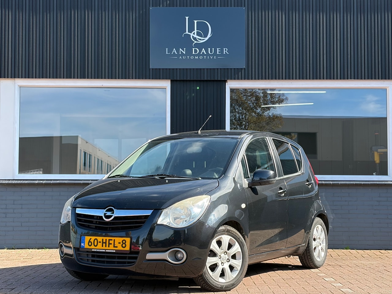 Opel Agila - 1.2 Enjoy / Cruise / Airco / Trekhaak - AutoWereld.nl