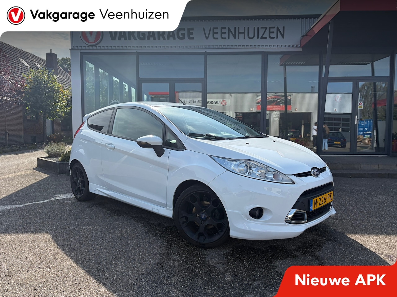 Ford Fiesta - 1.6 Metal|Nieuwe APK|Leder|Sensoren| - AutoWereld.nl