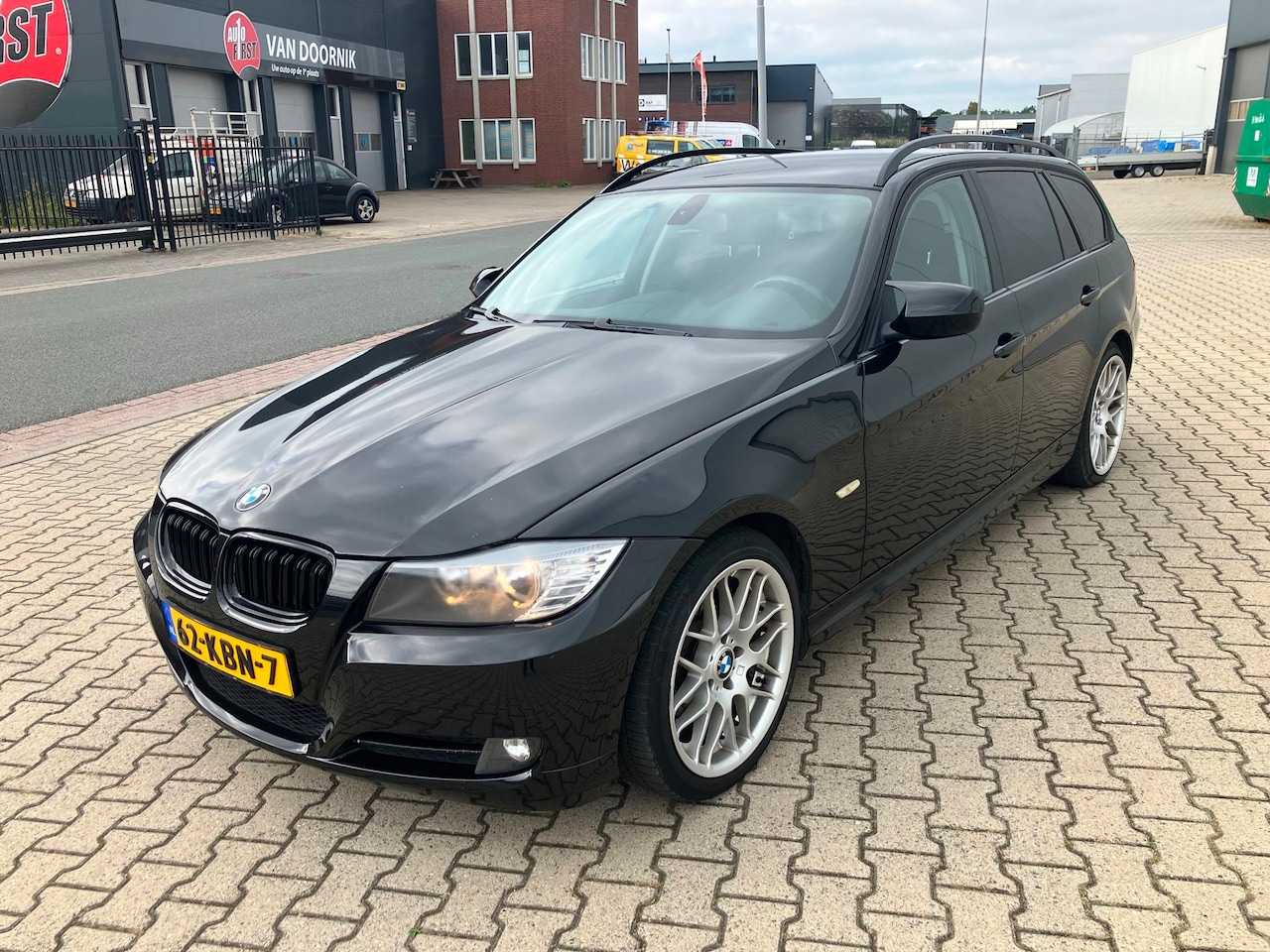 BMW 3-serie Touring - 316i Business Line " GOED LEZEN " - AutoWereld.nl