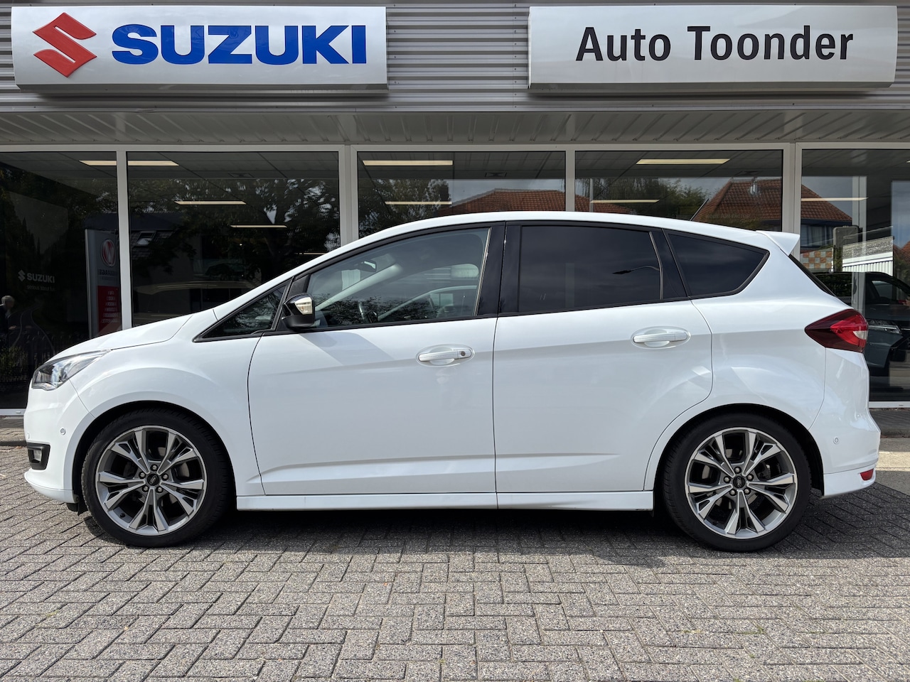 Ford C-Max - Sport 1.0-125pk / Trekhaak - AutoWereld.nl