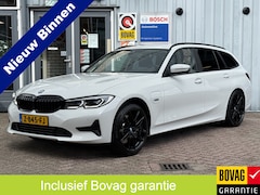 BMW 3-serie Touring - 330e High Executive | LASER LED | 19 " | CAMERA | HEAD-UP | ELEKTR KLEP | NAVI | CARPLAY |
