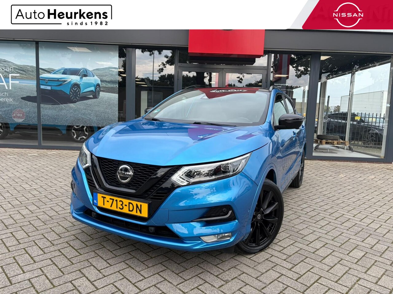 Nissan Qashqai - DIG-T 140 MT N-Tec | Panoramadak | Navigatie | Rondom camera | LED koplampen | - AutoWereld.nl