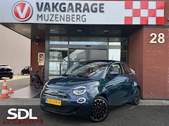 Fiat 500e - La Prima 42 kWh // SOH 90% // FULL LED // NAVI + CARPLAY // PANO-DAK // CAMERA // PDC V+A