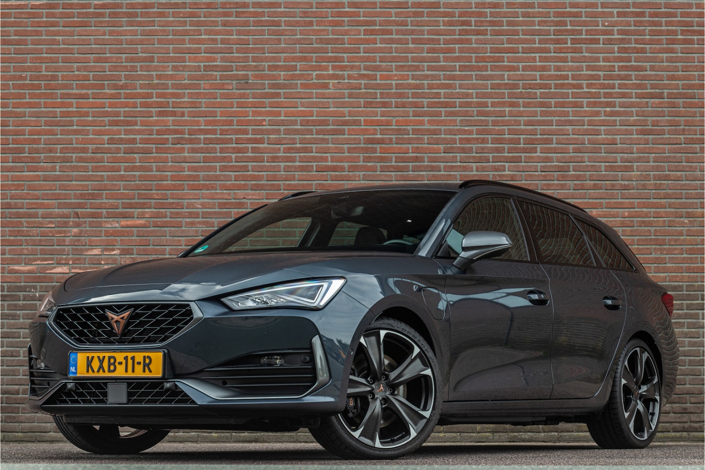 CUPRA Leon - 1.4 e-Hybrid 245pk VZ, Panoramadak, Carplay, Stoel & Stuurverwarming, Camera, Adaptive Cru - AutoWereld.nl
