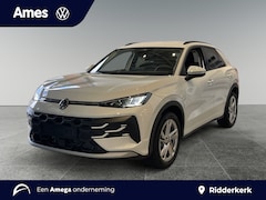 Volkswagen T-Roc - Life First Edition 1.5 eTSI 116 PK | Stoelverwarming | Camera | Dodehoeksensoren