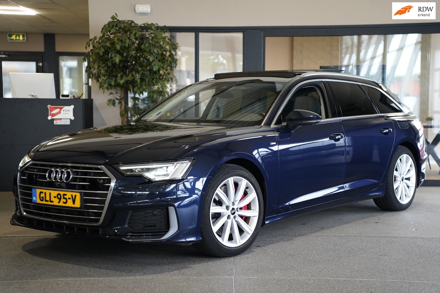 Audi A6 Avant - 55 TFSI e quattro 367PK Pano Trek 360Cam Acc Pdc Leder - AutoWereld.nl