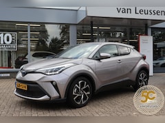 Toyota C-HR - 1.8 Hybrid Business Plus ALL SEASONS STOEL/STUURVERW KEYLESS PARK-SENSOREN BLIND-SPOT LM-V