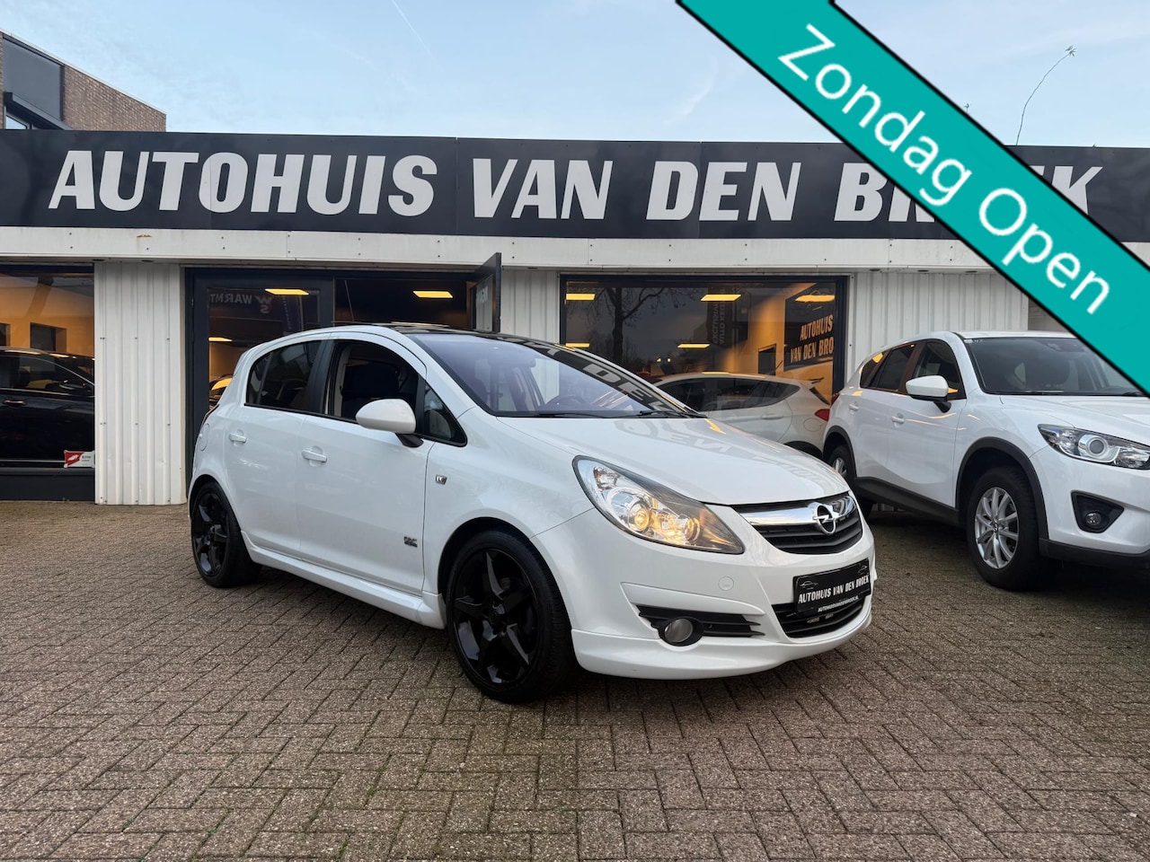Opel Corsa - 1.4-16V OPC-Line|5Deurs|Pano|Cruise|Clima|Stuur+Stoelverw|Pdc|Elek Pakket|Lmv|Nw Apk - AutoWereld.nl