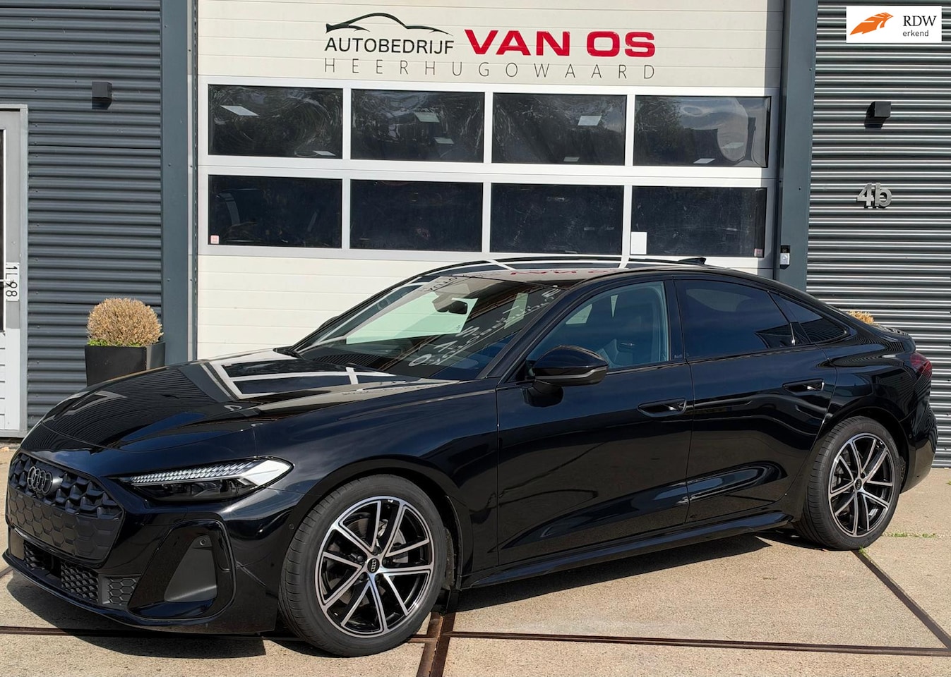 Audi A5 Limousine - 2.0 TFSI S edition l Panol360lS-Linel - AutoWereld.nl