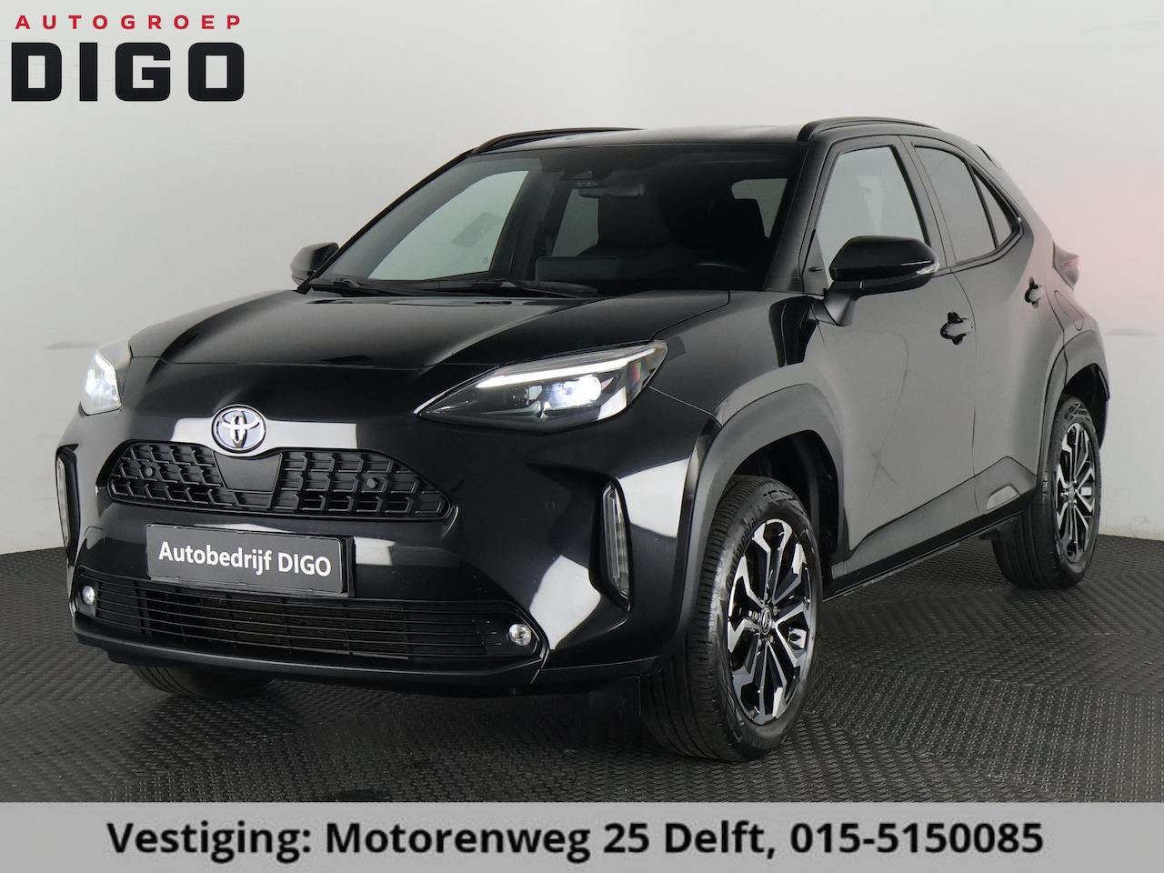 Toyota Yaris Cross - 1.5 HYBRID DYNAMIC BLACKLINE GARANTIE 4-2033 CARPLAY NAVIGATIE . ADAPTIEVE CRUISE CONTROL - AutoWereld.nl