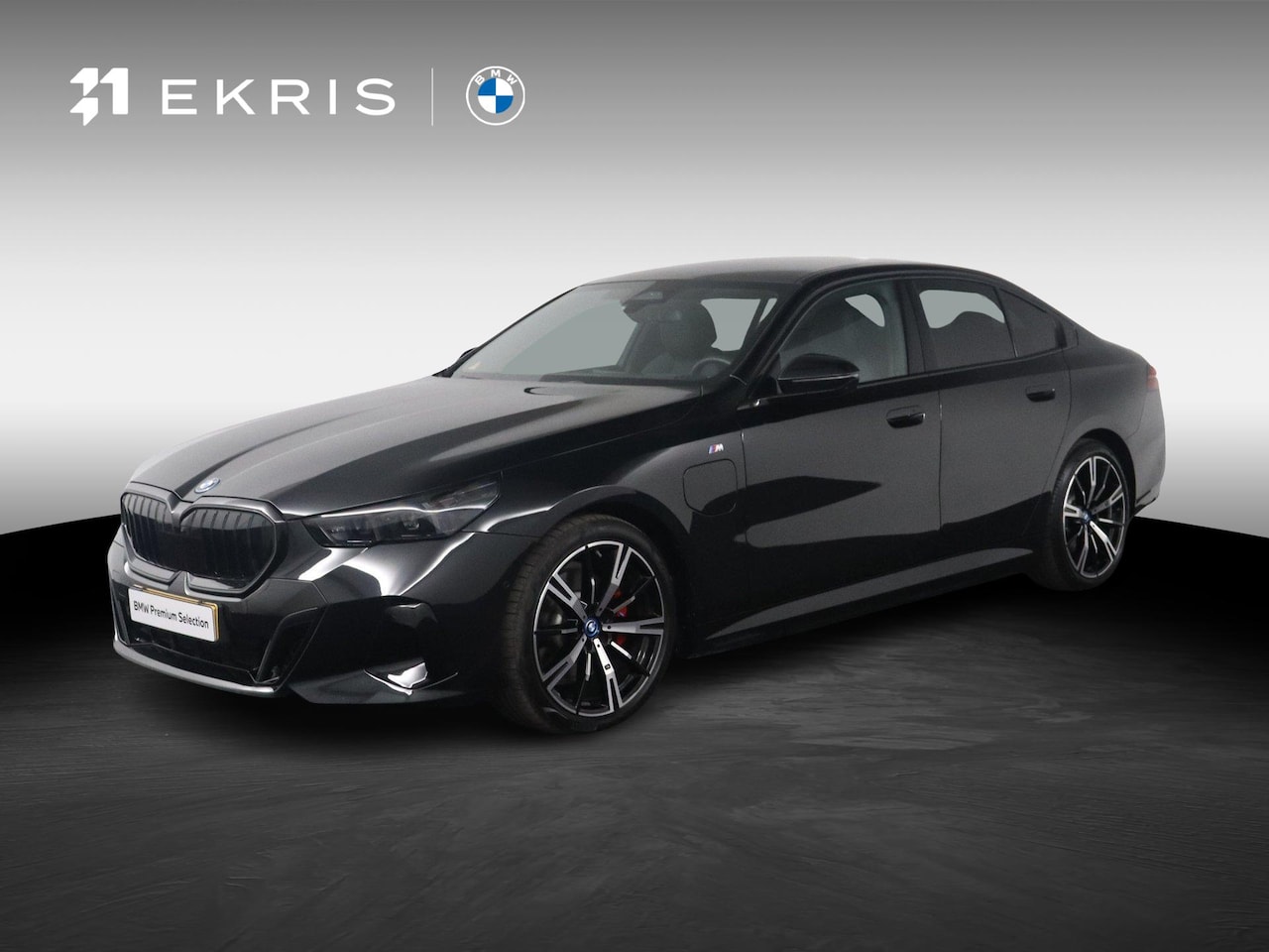 BMW 5-serie - 530e M Sport Edition M Sportpakket Pro | Panoramadak | Driving Assistant Plus | Parking As - AutoWereld.nl