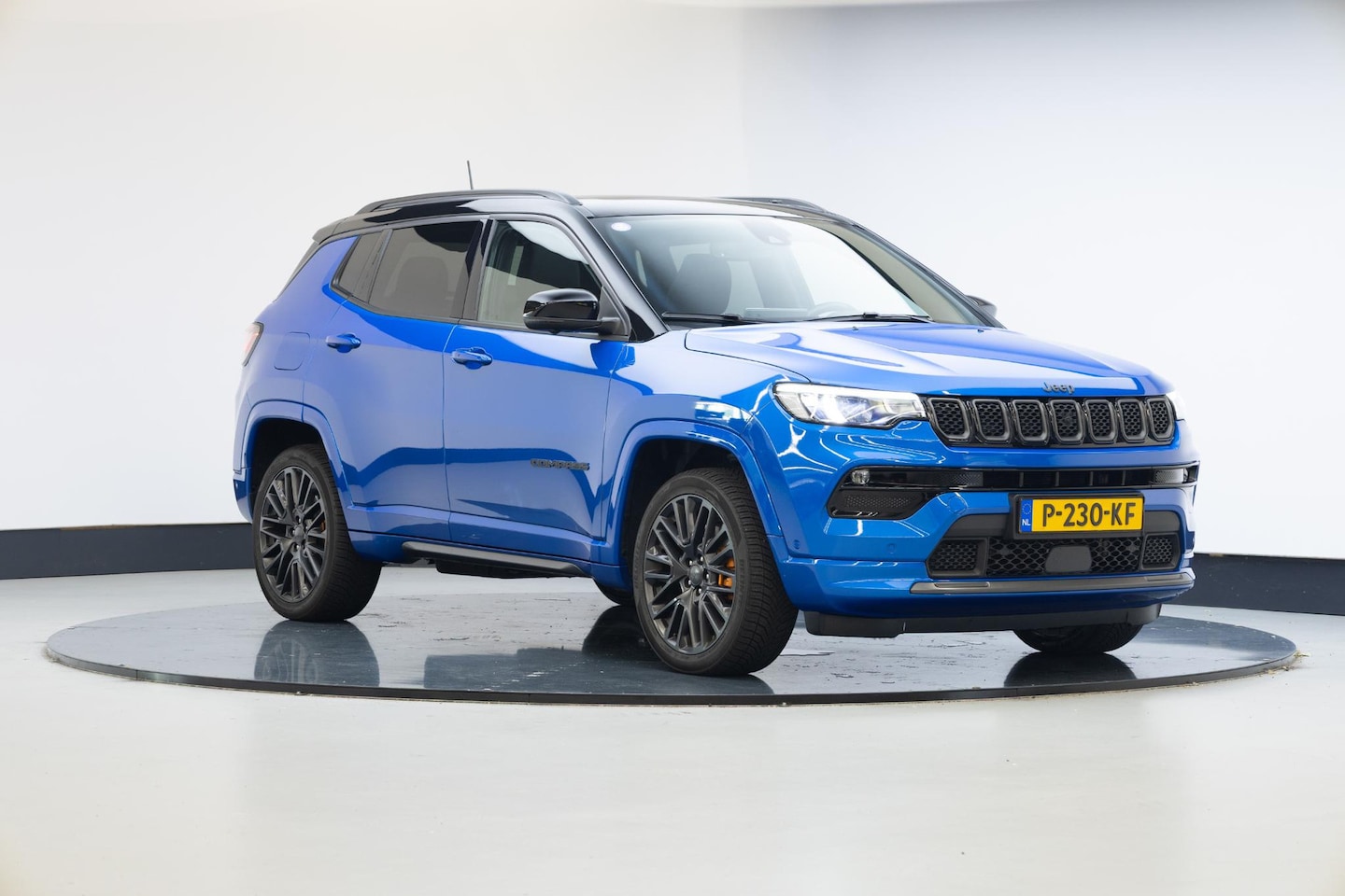 Jeep Compass - 4xe 240 Plug-in Hybrid Electric S | Panorama-dak | Stoel & stuur verwarming | - AutoWereld.nl