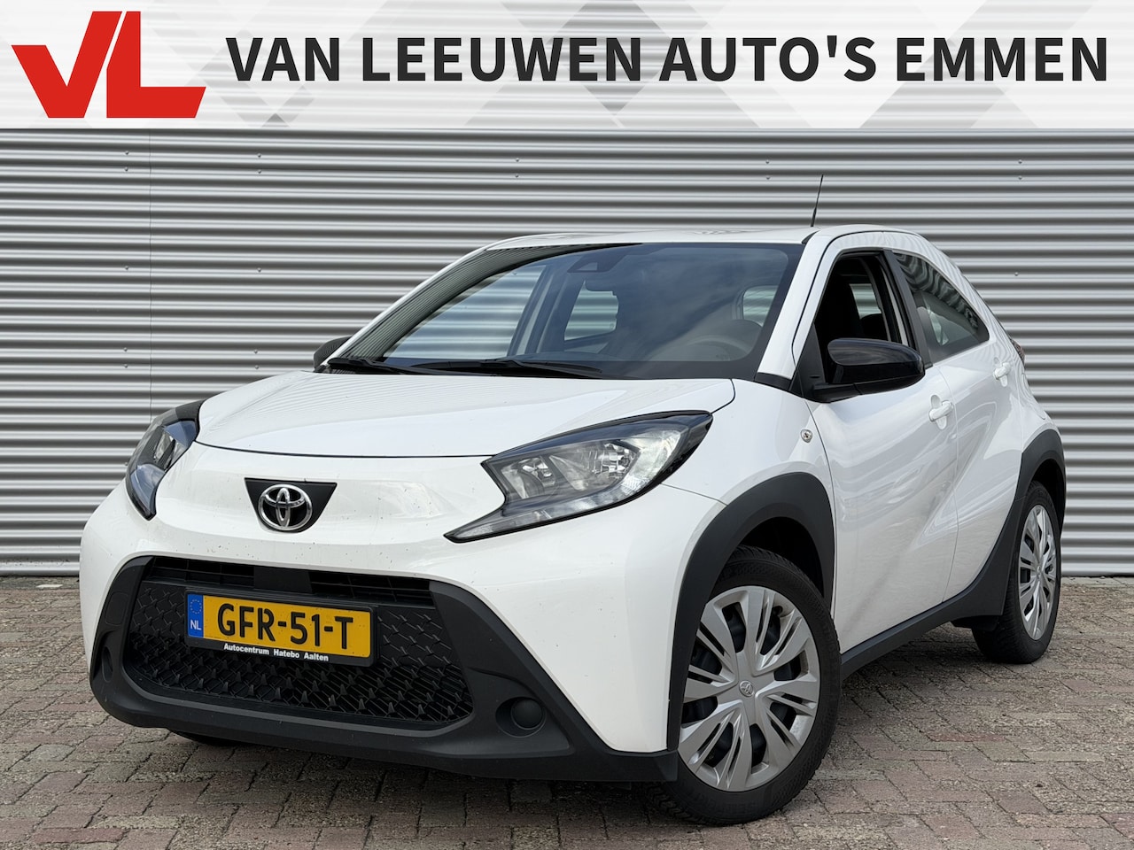 Toyota Aygo X - 1.0 VVT-i MT | Nieuw Binnen! | Airco | Cruise | Lane Assist - AutoWereld.nl