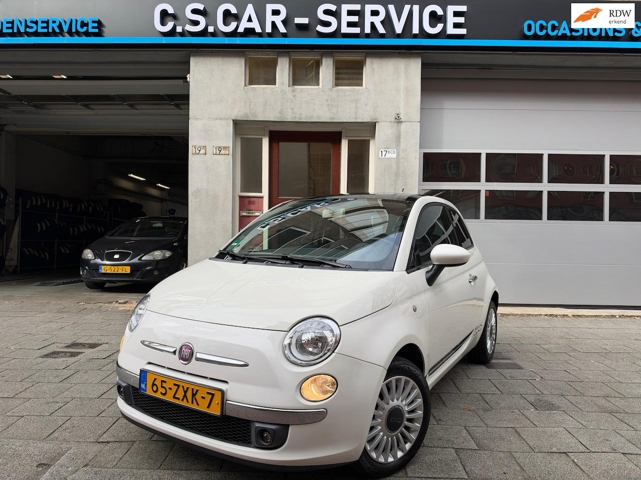 Fiat 500 - 1.2 Lounge Airco | Camera | Glazendak - AutoWereld.nl