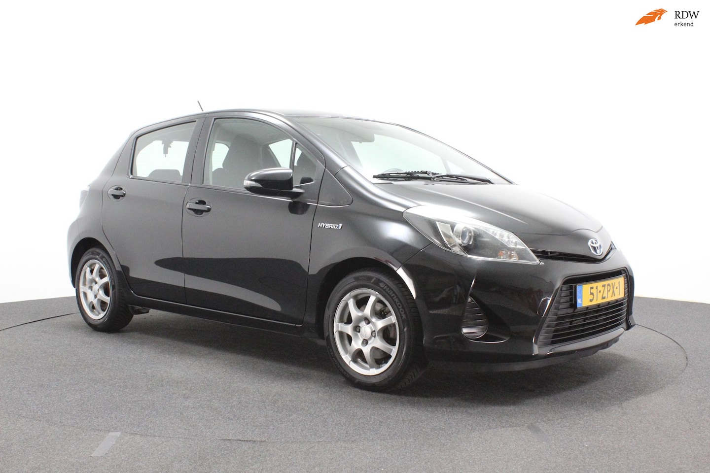 Toyota Yaris - 1.5 Full Hybrid Aspiration | Climate control | Goed onderhouden | Achteruit rij camera - AutoWereld.nl