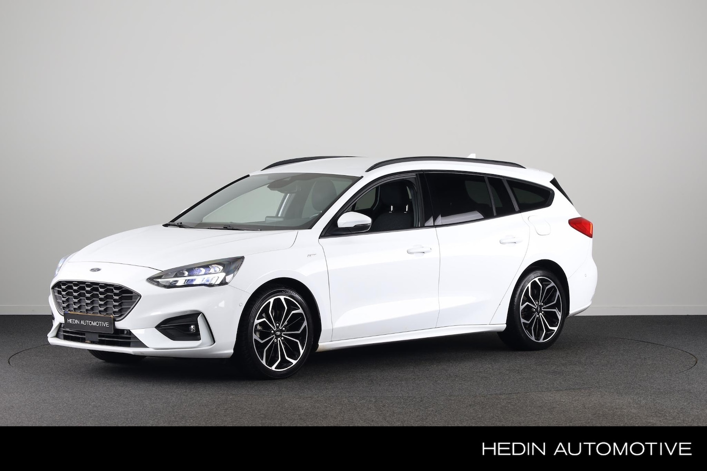 Ford Focus Wagon - 1.0 EcoBoost ST Line Business | Afneembare trekhaak | Winter Pack | B&O | Adaptive Cruise - AutoWereld.nl